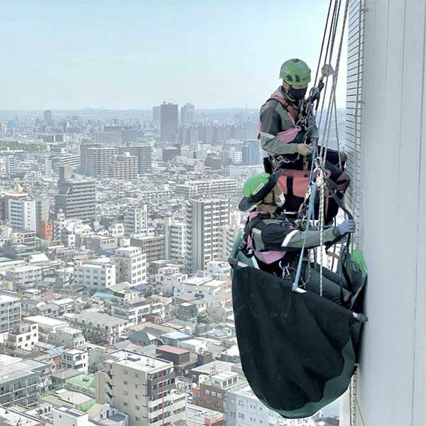 受け取る君(飛散・落下養生)